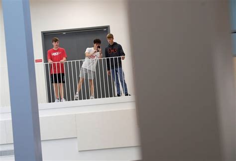 See Students Arriving On The First Day In The New Neenah High School
