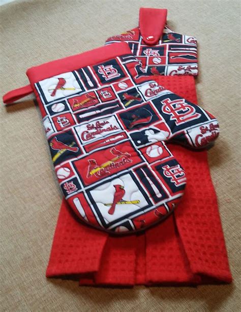 But not when what you see through those doors is unsightly. St. Louis Cardinals BBQ Mitt Set Kitchen Set Towel Topper ...