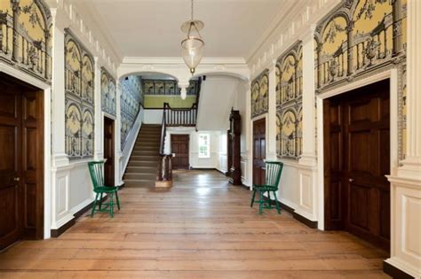 Learn how to choose floor coverings for your house. Gunston Hall interior | Historic homes, Mansions, Colonial house