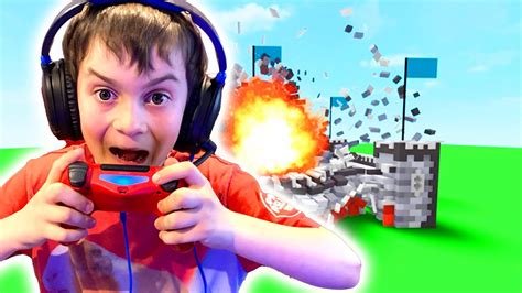 Kid Plays Roblox Destruction Simulator Youtube