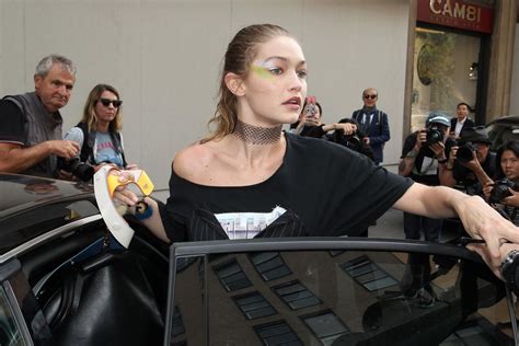 Gigi Hadid Lashes Out Elbows Male Attacker In The Face