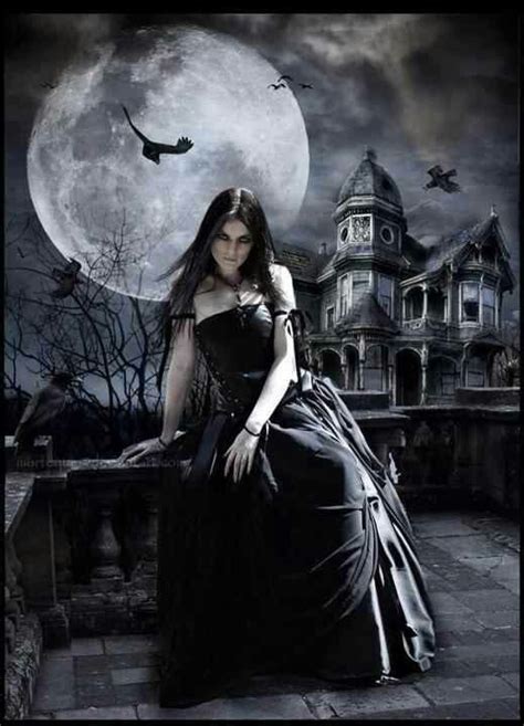 Gothic Vampire Whats Not To Love Female Vampire Gothic Vampire