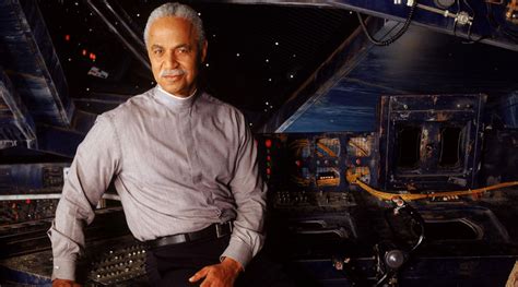 Firefly Ron Glass Aka Shepherd Book Stirbt Mit 71 Jahren