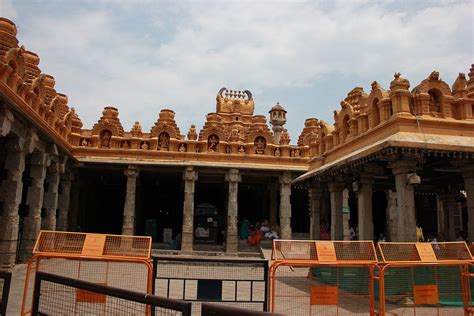 Sri Nanjundeshwara Srikanteshwaratemple In Nanjangud Karnataka The