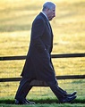Prince Andrew seen at Buckingham Palace amid royal crisis | Daily Mail ...