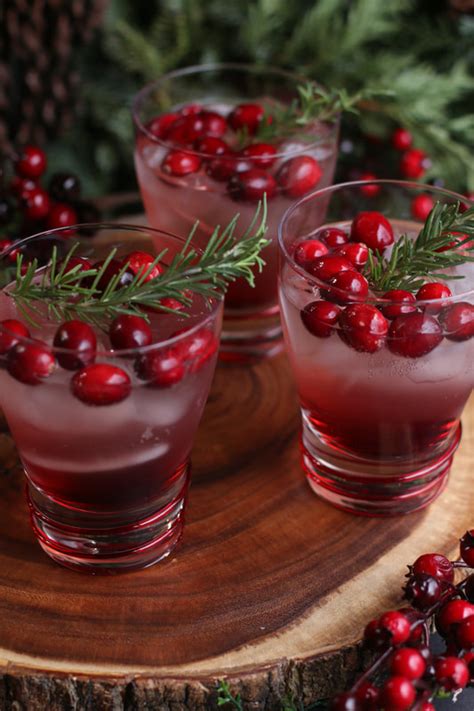 These christmas appetizers are perfect for kicking off christmas dinner or a festive holiday party. Christmas Eve & Holiday Party Appetizers