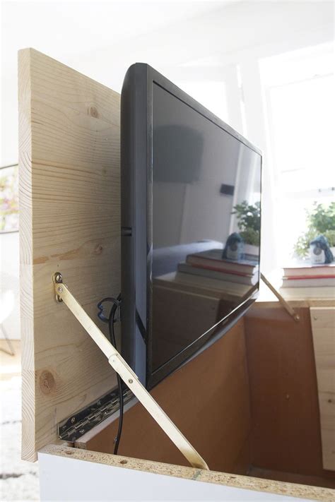Der tv möbel guide • unsere top 4 fernsehschränke • innovate, praktische, moderne checkliste tv möbel kaufen. Möbel in einen versteckten TV-Speicher verwandeln ...