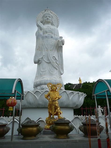 Guanyin Is The Bodhisattva Enlightenment Associated With Compassion
