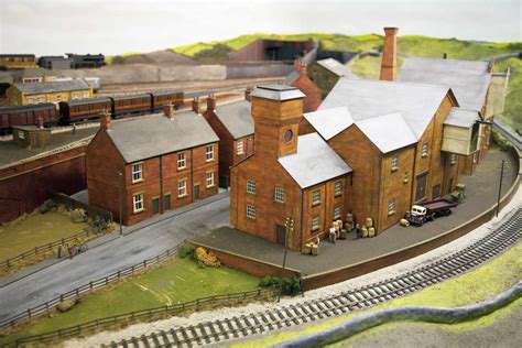 Making Paved Roads And Scenery For Your Model Trains