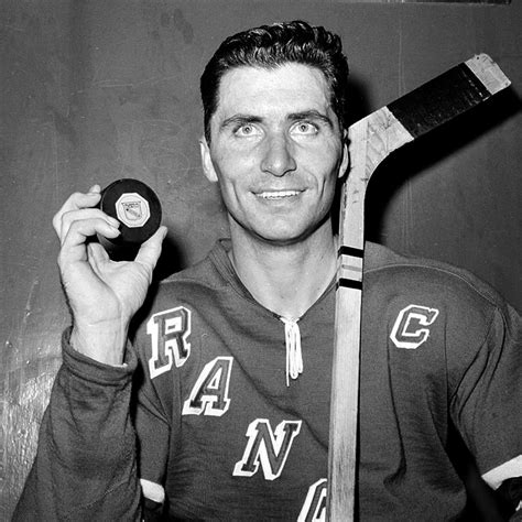 Andy Bathgate Former Nhl Star Dies At Age 83 Bleacher Report