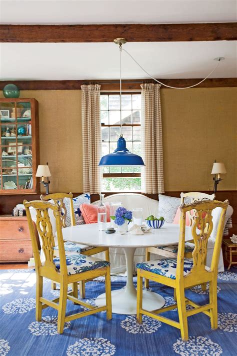 20 Beautiful Beach Cottages In 2021 Eclectic Dining Room Dining Room