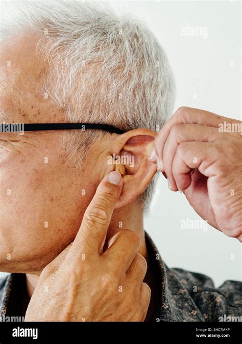 Aid Hearing Hi Res Stock Photography And Images Alamy