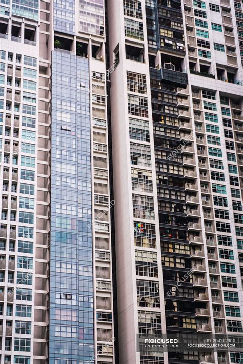 Modern Tall Apartment Tower Singapore — High Exterior Stock Photo