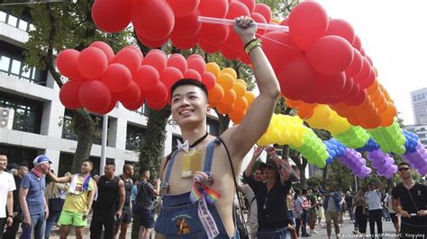 Taiwan Holds First Pride Parade Since Legalizing Gay Marriage News