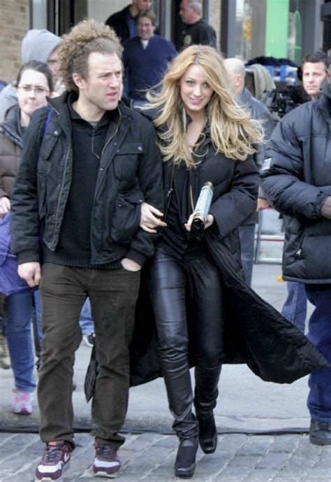 Blake Lively Filming Gossip Girl March 26 2008 Star Style