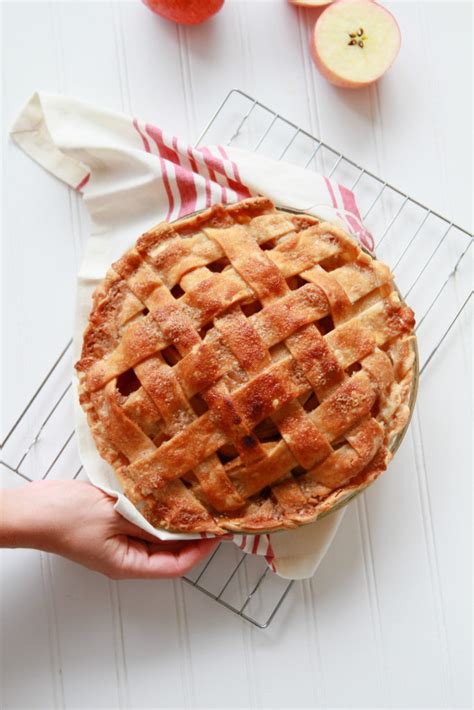 Cinnamon Honeycrisp Apple Pie 15 Hey It S Julay