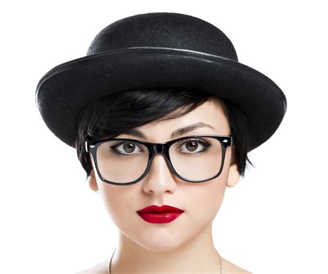 Choosing Eyeglass Frames For Women With Round Faces Can Be A Daunting