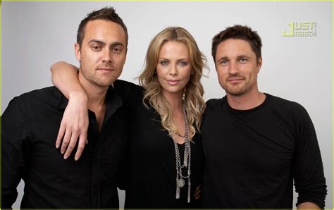 Stuart Townsend Charlize Theron Is My Wife Photo 585411 Charlize
