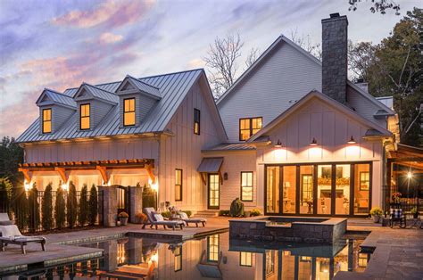 Step Inside This Dreamy Modern Southern Farmhouse In Georgia In 2020