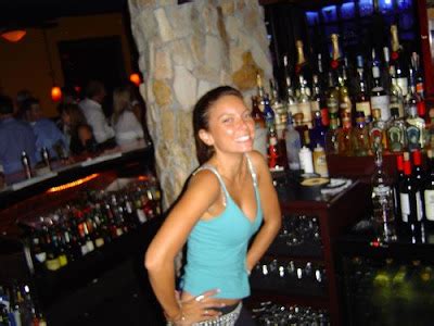 Glam Girls A Wonderful Collection Of Hot Bartenders Pics