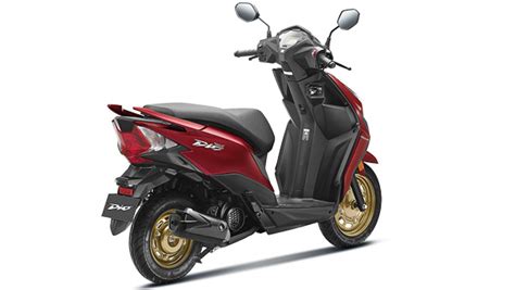 The teaser shows that the scooter will get a led drl on the handlebar, but that isn't new. Honda Dio BS6 Models Launched In India Starting At Rs ...