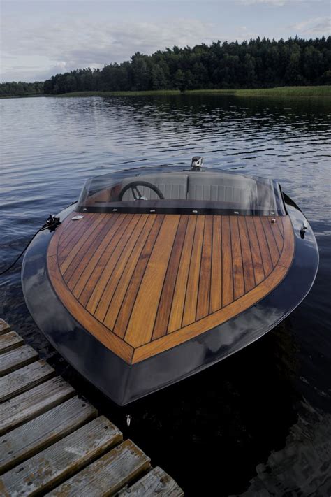 Classic Speedboat Wooden Speed Boats Classic Wooden Boats Boat Plans