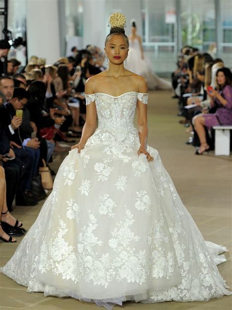 Franco matías di santo (mendoza, argentina, 07/04/1989). Ines Di Santo Spring 2018 Collection: Bridal Fashion Week ...