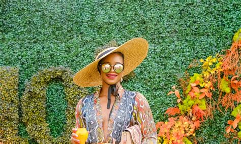 De la wikipedia, enciclopedia liberă. Here are some of the Best Fashion Looks & Highlights from ...