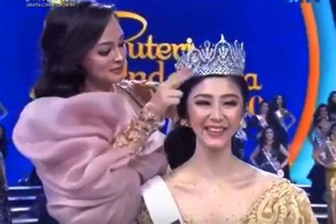 Putu Ayu Saraswati Crowned Puteri Indonesia Lingkungan 2020 Aka Miss