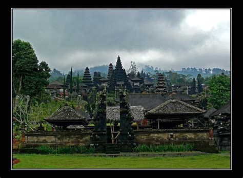 Tour And Travel: Istana Tampaksiring/Tampaksiring Palace (Bali, Indonesia)