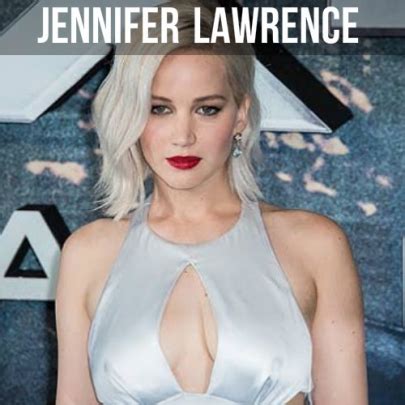 Jennifer Lawrence vai com transparência e mostra demais em evento