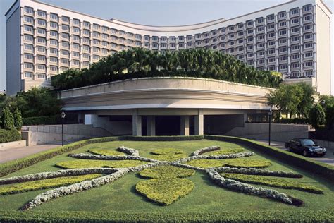 5 Star Hotels Near Delhi Cantt