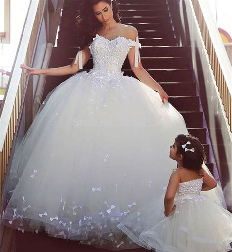 Aliexpress.com : Buy Glamorous Style Elegant Lace ... Browse gorgeous and affordable ball gown wedding dresses at milanoo.