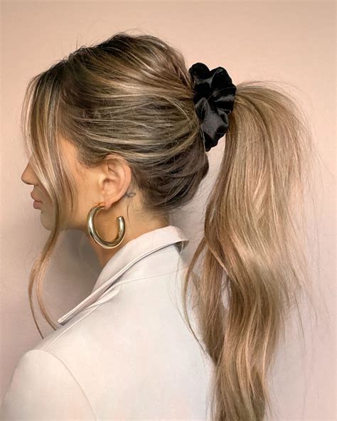 How To Wear It Chic Scrunchie Hairstyles Fashion Blog Atelier Yuwa