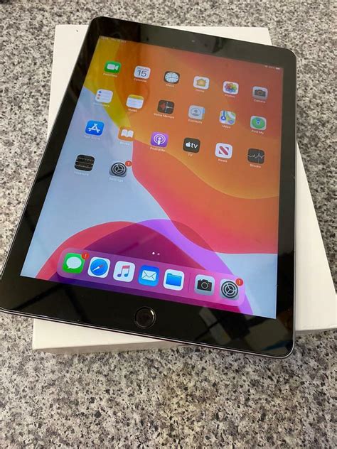 Ipad Air 6th Generation 128gb Space Grey Wifi Like New Boxed In Stoke