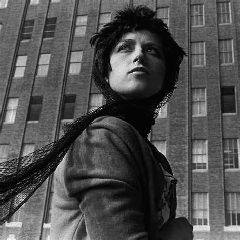 cindy sherman photography black and white