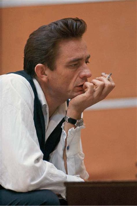 Beginning his career as an outlaw to the nashville establishment, johnny cash has come to. February 26: The late great Johnny Cash was born in 1932 ...
