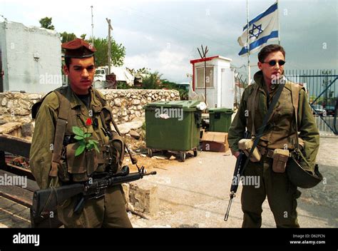 Israeli Army Along Lebanon Border Stock Photo Alamy