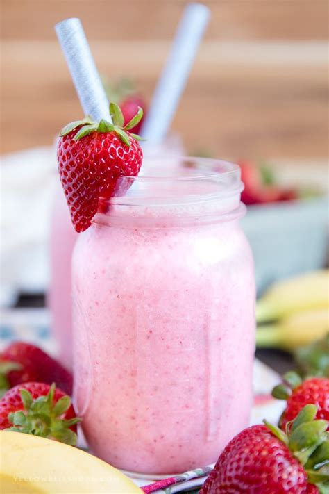 The main ingredients of course are. Strawberry Banana Smoothie Recipe - 24/7 Moms
