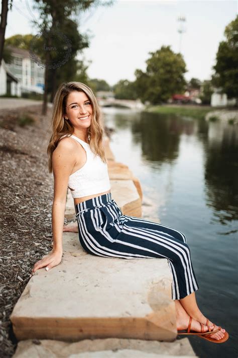 Unique Senior Girl Poses City Urban Outdoors