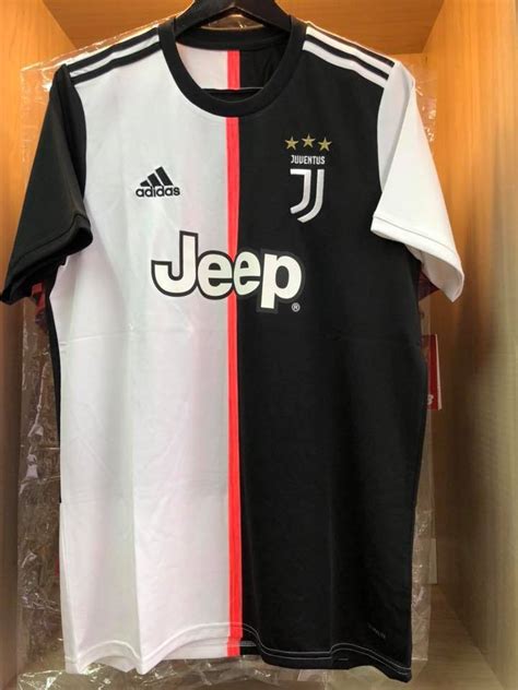 Great quality for a mostly white jersey but two stars because sizing is off. ADIDAS JUVENTUS FC Home 2019-2020 Stadium Jersey