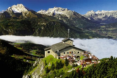 But leaving the history and it initial purpose aside, this road can offer an. Opiniones de Kehlsteinhaus