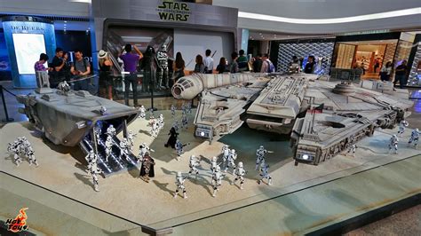 From our star wars celebration diorama builders series. The Tiny Figures In This Massive Star Wars Diorama Are ...