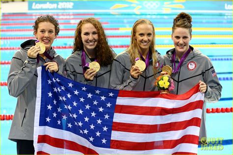 U S Women S Swimming Team Wins Gold In 4x200m Relay Photo 2695432 2012 Summer Olympics