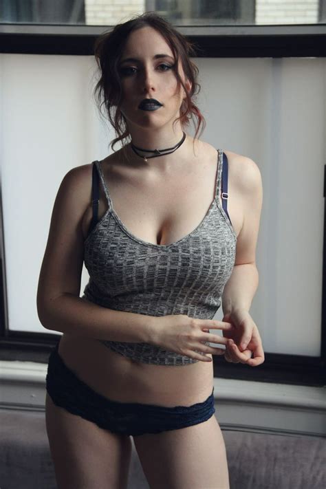 Stephanie Van Rijn Completely Bare Dark Lips Redhead Girl Model Photography Pinterest