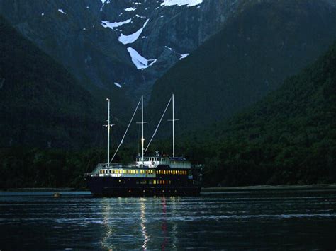 Milford Mariner Overnight Cruise Milford Sound South Island Cruises