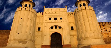 List Of Historical Forts In Pakistan That You Must Visit Zameen Blog