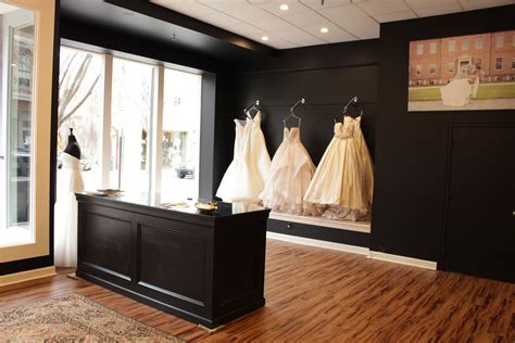 Thornbury Brides Beautiful Bridal Studio In New Bern Nc New Bern