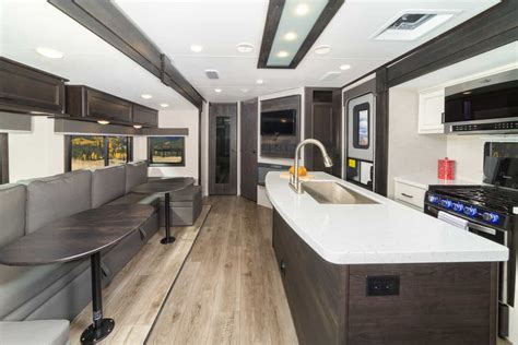 The Top 9 Travel Trailers With 2 Bathrooms Of 2023