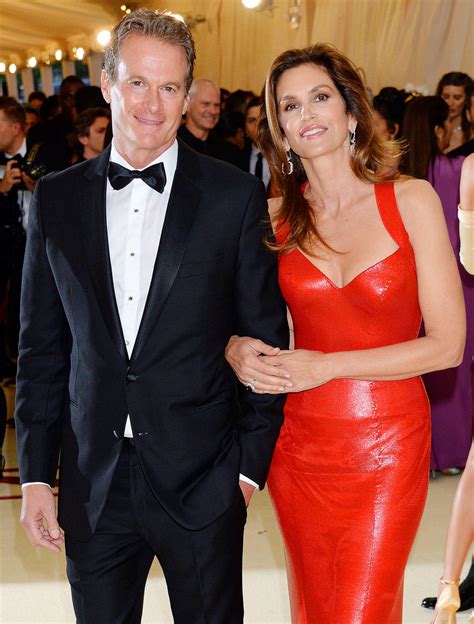 Cindy Crawford Celebrates 20 Years Of Marriage To Rande Gerber With Throwback Wedding Photo